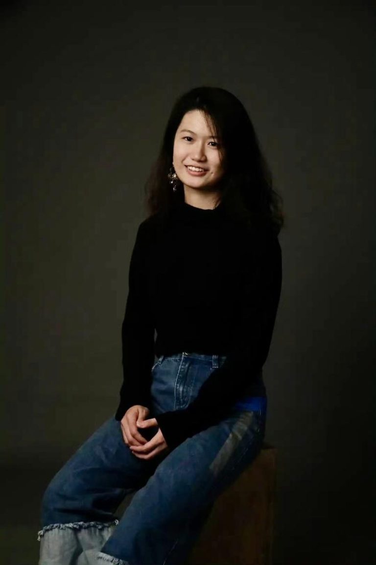 23岁中国女导演柬埔寨工作 惊传坠楼身亡 中国女导演兼编剧赖宇晴惊传身亡。(摘自微博)