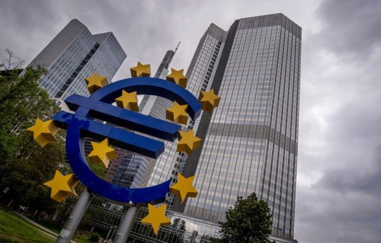 欧洲央行（ECB）正研拟开放更多国家使用其流动性工具，提振欧元的国际地位。（美联社）