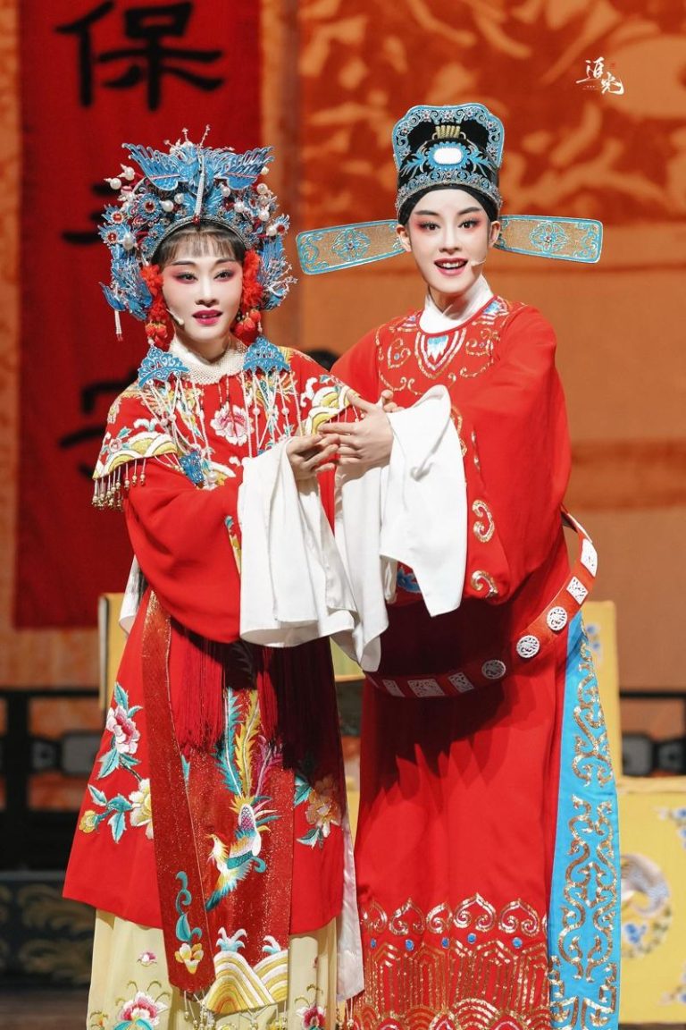 习近平是粉丝 莎士比亚剧在中国保有安全空间 戏曲「五女拜寿」长盛不衰。(取材自微博)