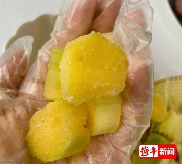 水果店门口正在贩售的不同种类甘蔗 。（取材自越牛新闻）
