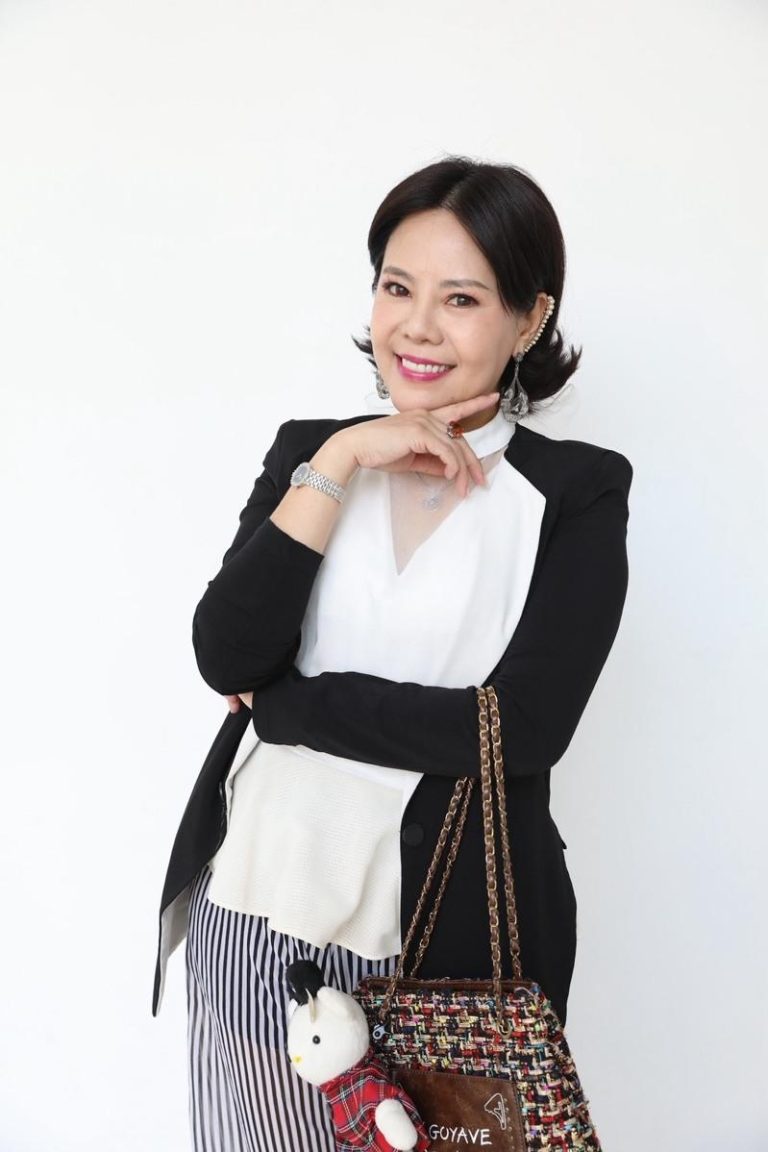 诠释角色独具风格…锦雯戏里演活婆婆 戏外过了生子时机 锦雯结婚多年,谈求子过程太感伤。(图/民视提供)
