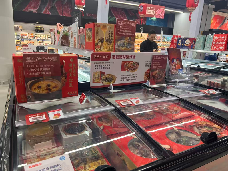 18岁高中生掌勺年夜饭。(取材自央广网)