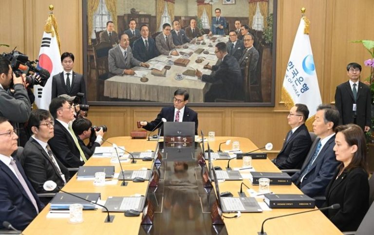 南韩央行维持利率不变于2.5% 仿美引进点状图预告未来半年仍按兵不动 南韩央行引进联准会(Fed)的「点状图」。(欧新社)