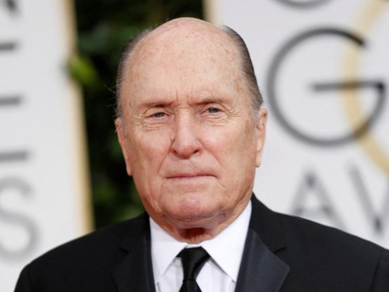 美国资深影星劳勃杜瓦（Robert Duvall）已于15日辞世，享寿95岁。路透