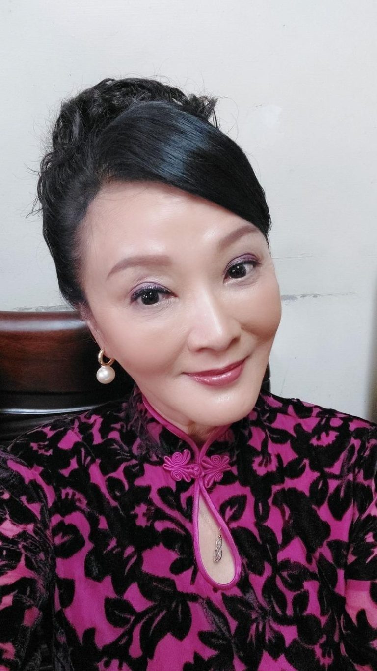 嫁西非富商被迫「三女侍一夫」 女星斩断渣男喜迎第二春 林秀芳有过一段身心遭受折磨的婚姻。(图/摘自脸书)