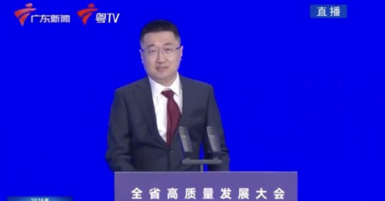 SHEIN创办人许仰天日前罕见公开亮相，或为希音在香港上市铺路。（取材自广东卫视）