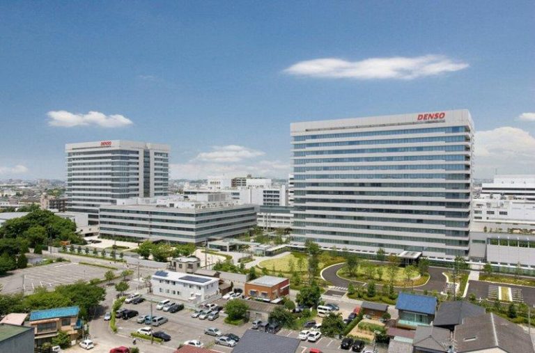 Denso传出价最高80亿美元 收购罗姆半导体 日媒报导,日本电装(Denso)已提议收购罗姆半导体(Rohm)。(路透)