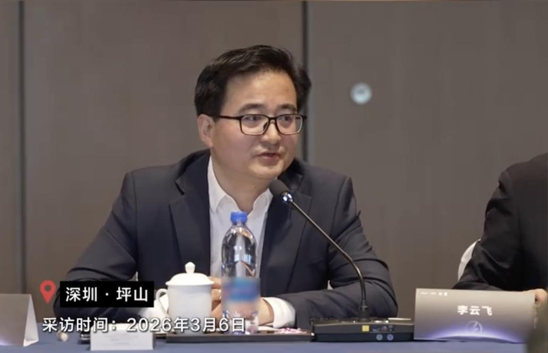 比亚迪近日发布二代刀片电池与闪充技术，品牌及公关处总经理李云飞称换电与闪充各有优...