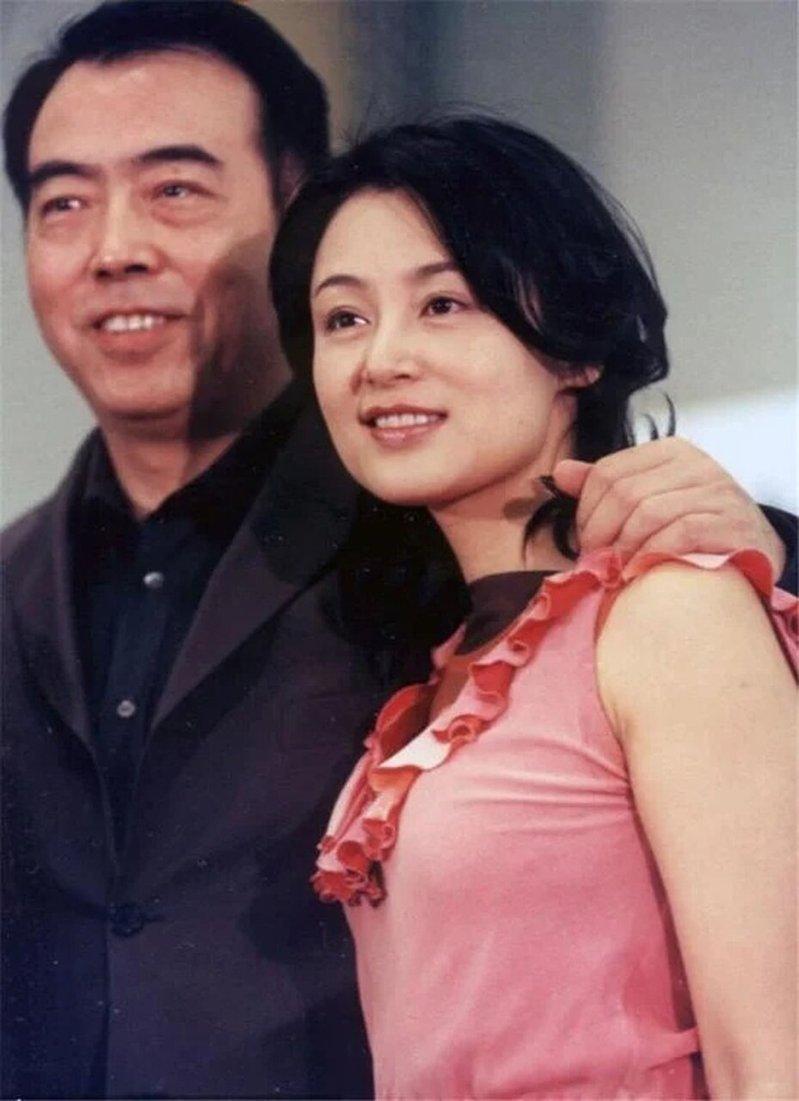 陈红(右)与陈凯歌(左)。(取材自脸书)