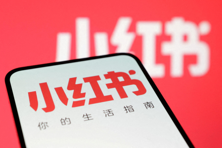 社群平台「小红书」 遭控存在大量儿童色情内容 中国社群平台「小红书」被指存在大量儿童「软色情」内容,并且会向未成年用户推送各种存在性暗示的小说、图片、交互消息。(路透)
