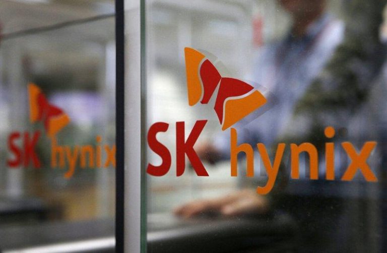 为提升竞争力 SK海力士AI部门力推韩英双语环境 SK海力士计划在部分部门试行「双语」政策,希望提升全球竞争力,最先导入新政策的当然是当红炸子鸡AI部门。 (路透)