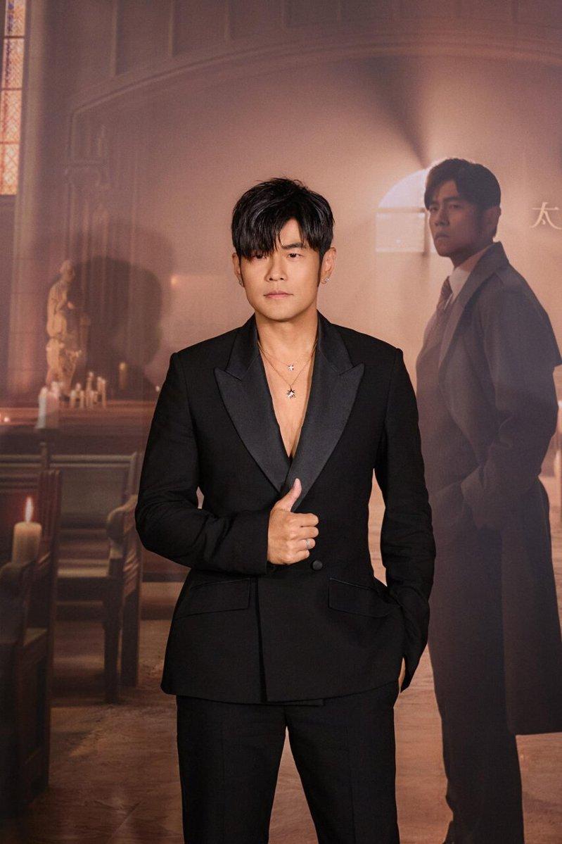 周杰伦在外酷帅,回到家遇到小女儿也没辄。(图/杰威尔音乐提供)