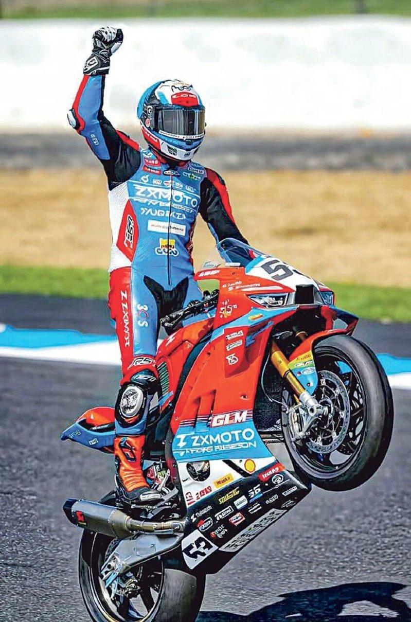 28日举办的世界超级电单车锦标赛(WSBK)葡萄牙站中量级SSP组别比赛中,「张...