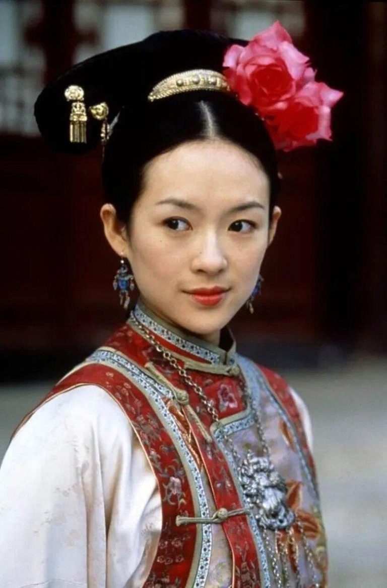 章子怡谈26年前演「卧虎藏龙」 自曝:压力大到晚上做噩梦 章子怡演「卧虎藏龙」时还只是个新人。(取材自微博)