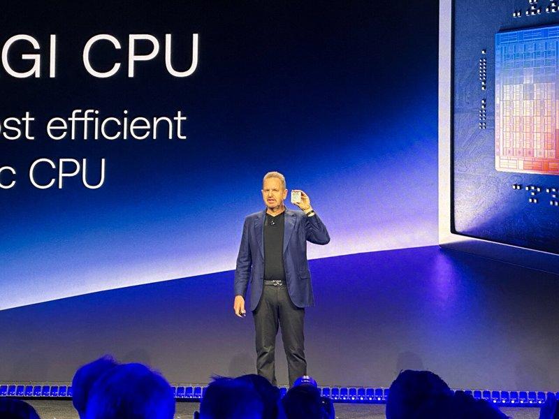 日媒报导,个人电脑(PC)和服务器的CPU,交货时间大幅拉长。(路透)
