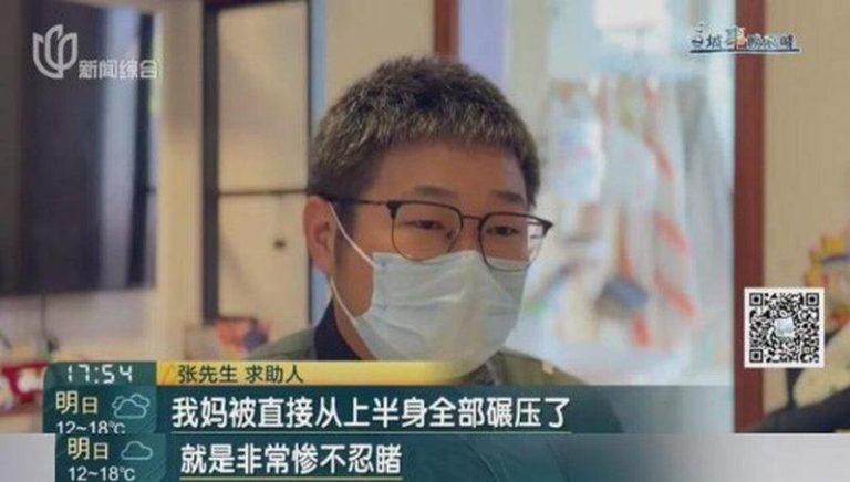张先生谈事发现场。(取材自新闻坊)