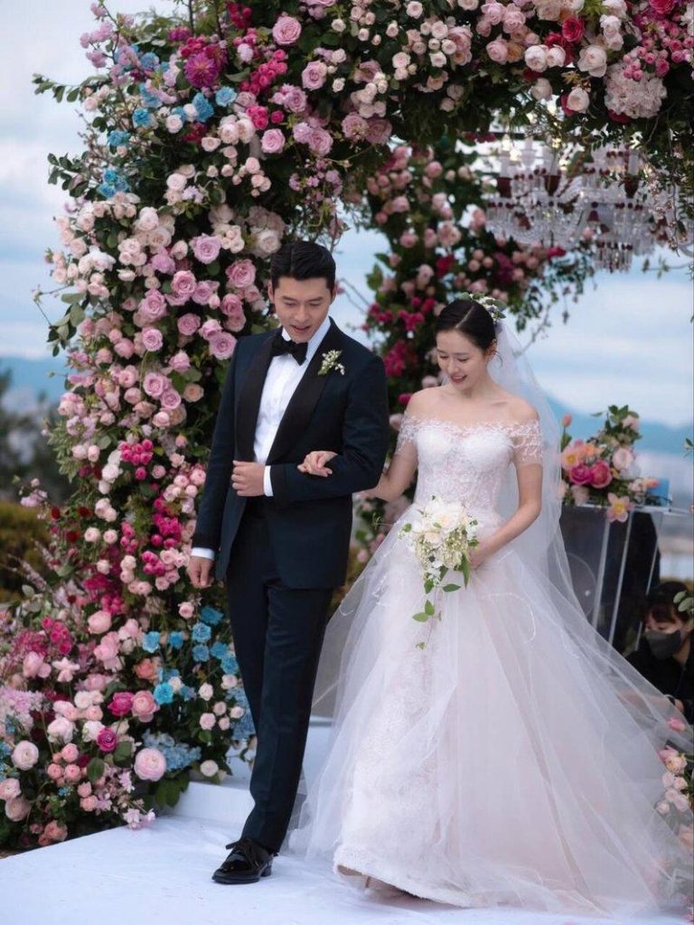 孙艺真嫁玄彬4年 罕晒婚照放闪告白 甜喊:永远的爱情 孙艺真和玄彬在2022年完婚。(取材自yejinhand IG)