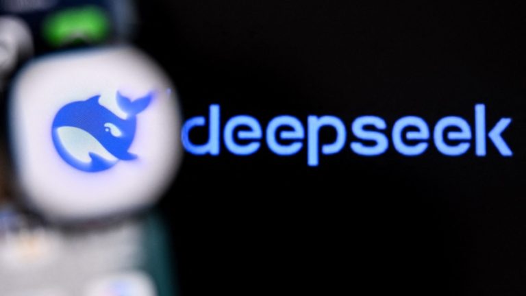 DeepSeek更换新版后彻底“变傻” 网络炸锅