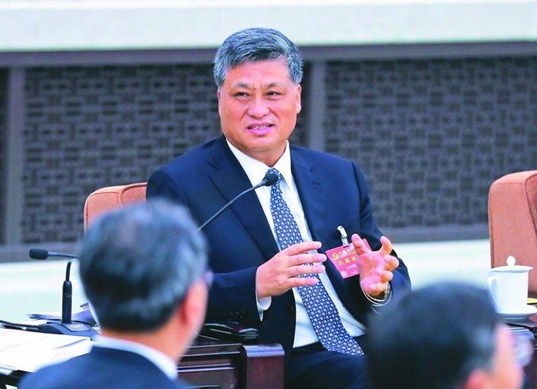 犯大忌…马兴瑞、巴曙松皆「夫妻作案」 藉地位输送利益 中共中央政治局委员马兴瑞仕途被中共党内称为「跨界式」晋升典型,最终仍以落马收场。...