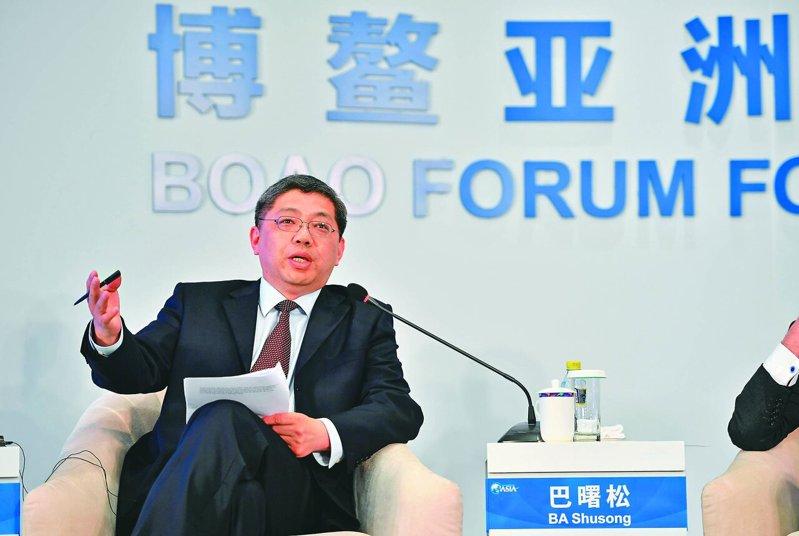 前香港交易所董事总经理巴曙松横跨产官学界,据称涉及中国金融机密而触犯政治大忌。(...