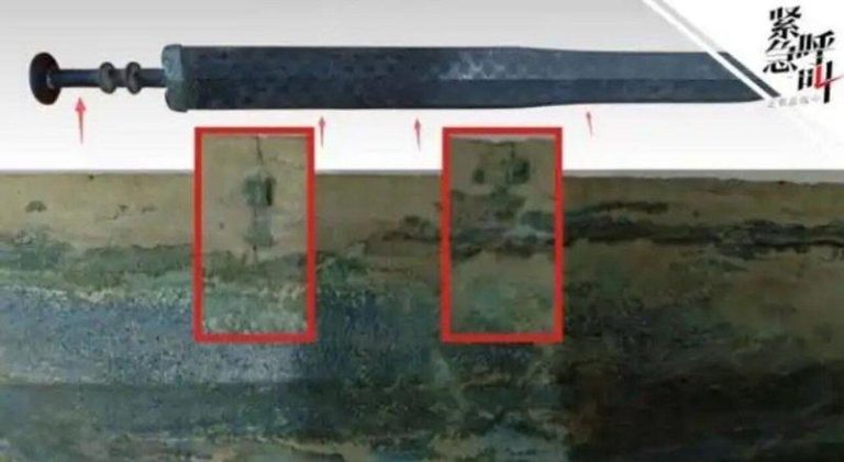 柯桥区博物馆战国青铜剑存多处拼接痕。（取材自新京报）