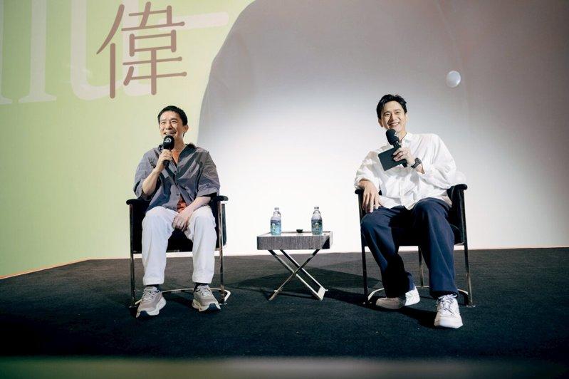 梁朝伟现身「金马电影大师课」,由刘冠廷担任与谈人。(金马执委会提供)