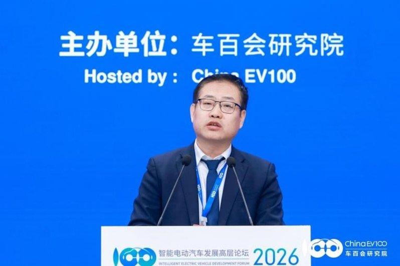 江淮汽车党委副书记、总经理李明发表主旨演讲。(取材自人民网)