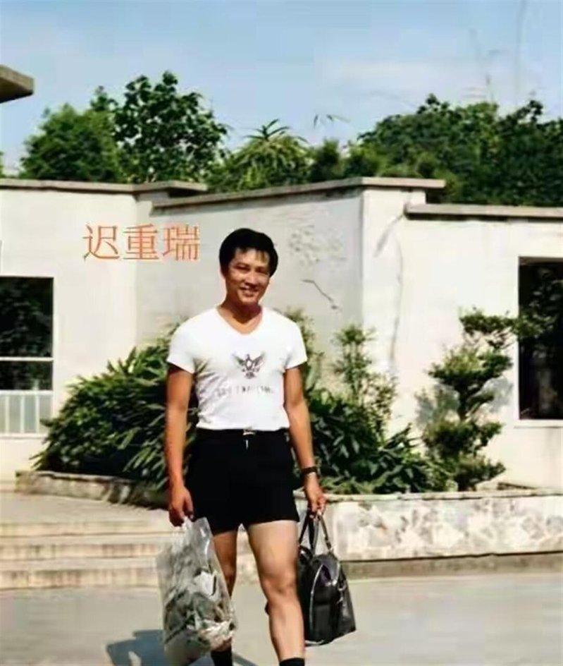 网传迟重瑞早年照片。(取材自微博)