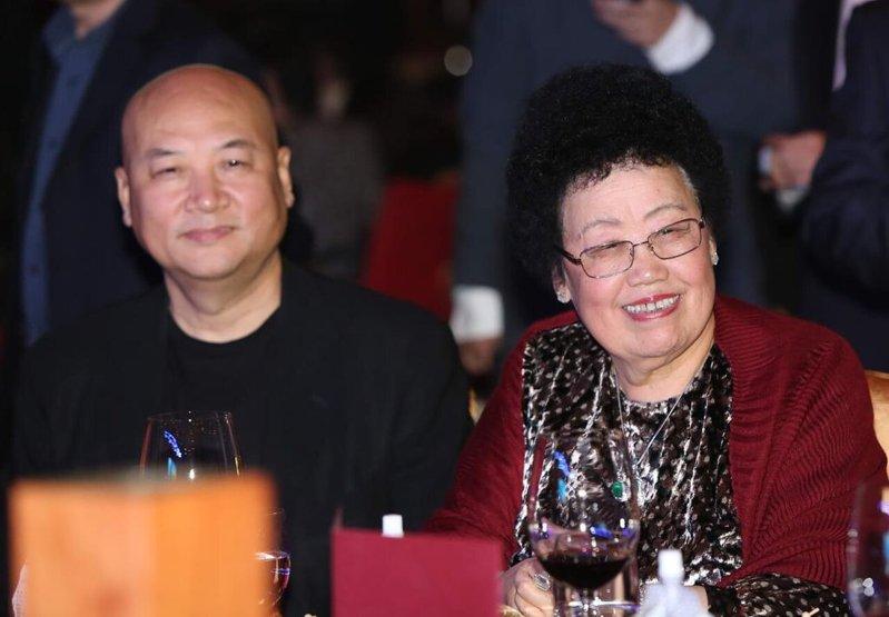 2013年10月18日,北京,胡润百富15周年庆典举行。香港富华国际集团创始人陈...