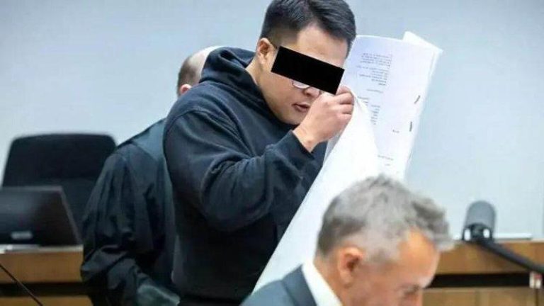 中留德硕士生向色情犯罪群学技巧 迷奸女友还拍片炫耀 钟义出庭受审。(取材自扬子晚报)