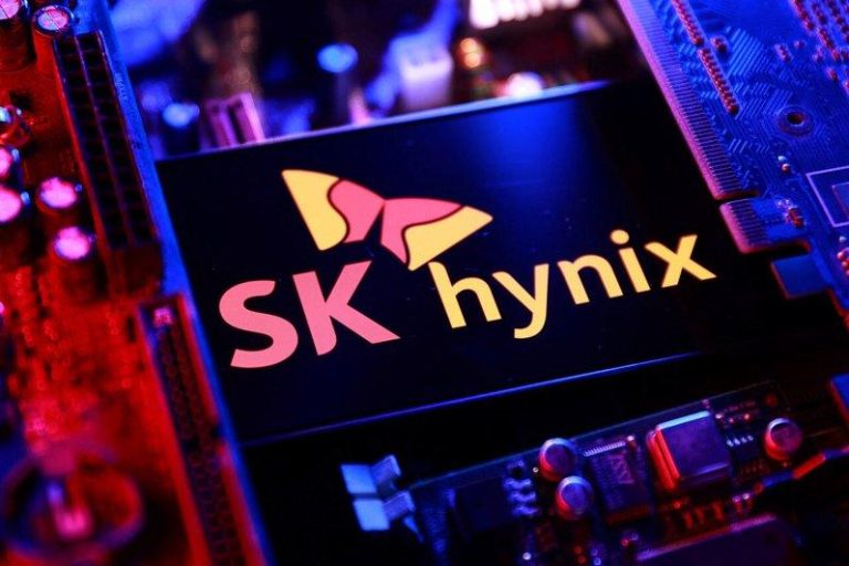 SK海力士砸近130亿美元在南韩新设封装厂 迎合AI需求 SK海力士22日宣布投资近130亿美元,在南韩新设先进封装厂。 (路透)