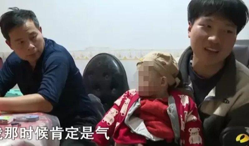 20岁小伙孙攀卖猪肉养六弟妹,父母再生唐氏儿七弟,他已经做好单身到30多岁再结婚...