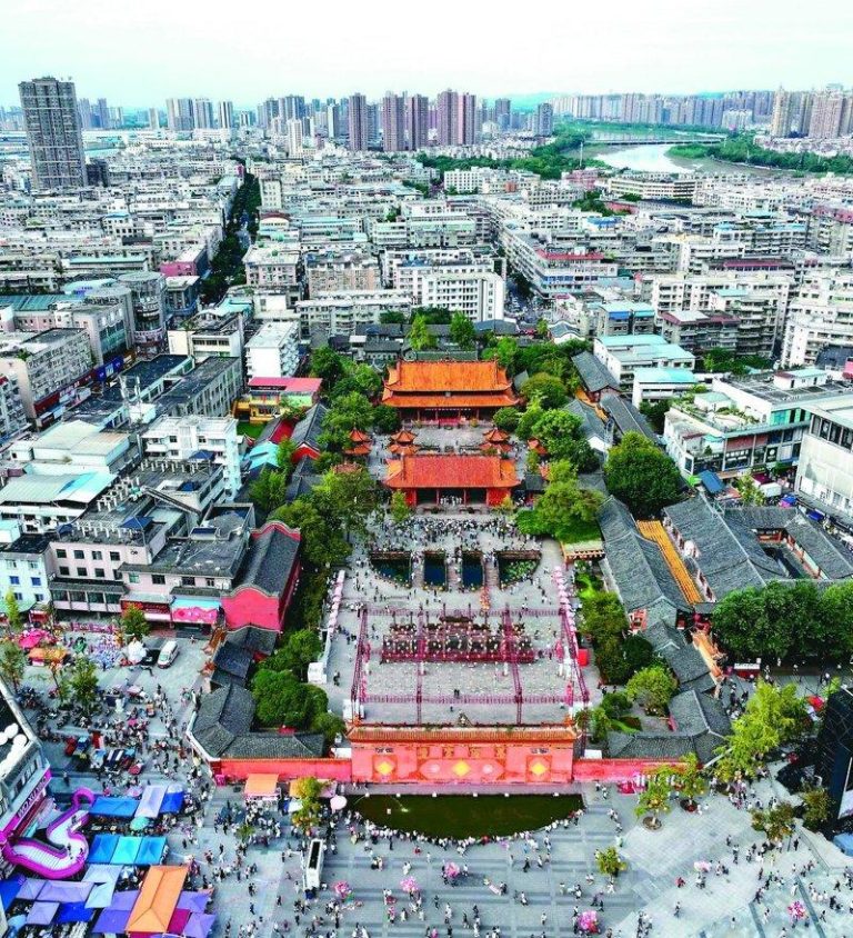 德阳文庙已有800余年历史。（本报德阳传真）