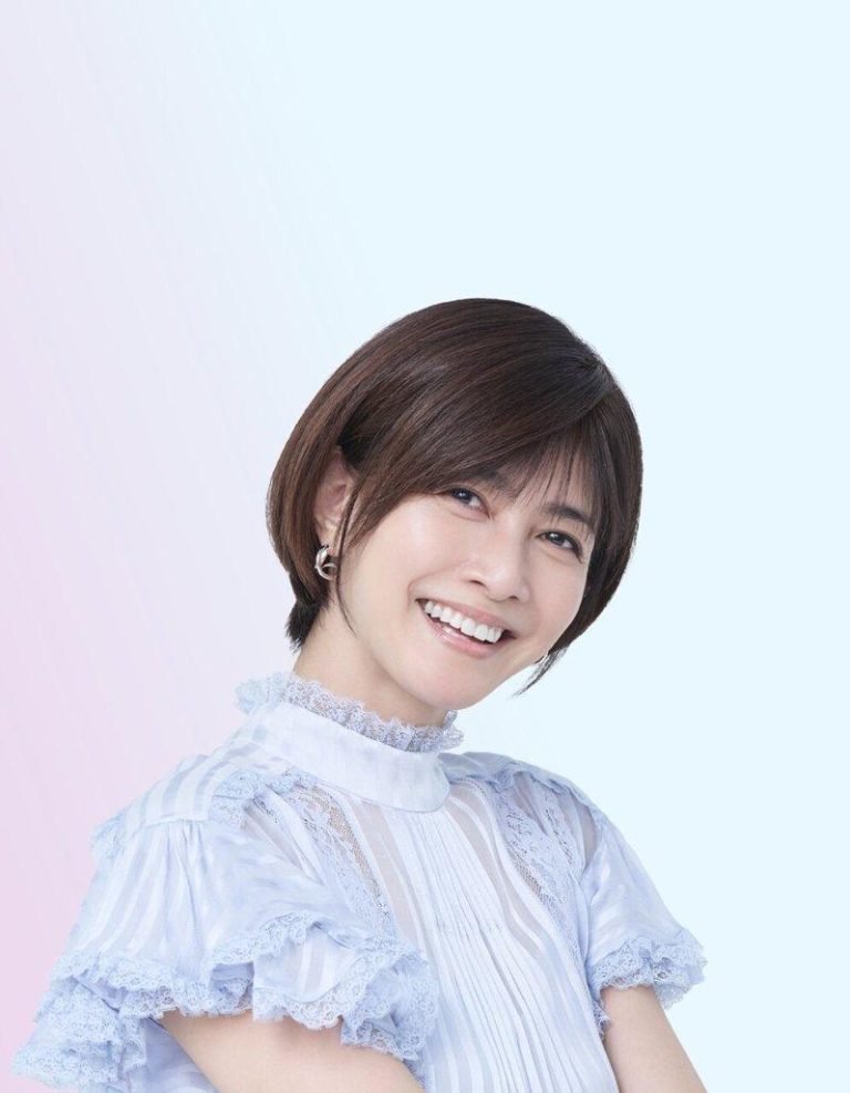 内田有纪爆低调再婚男神柏原崇 16年恋爱修成正果 柏原崇公司的官网全是内田有纪的美照。图/摘自官网