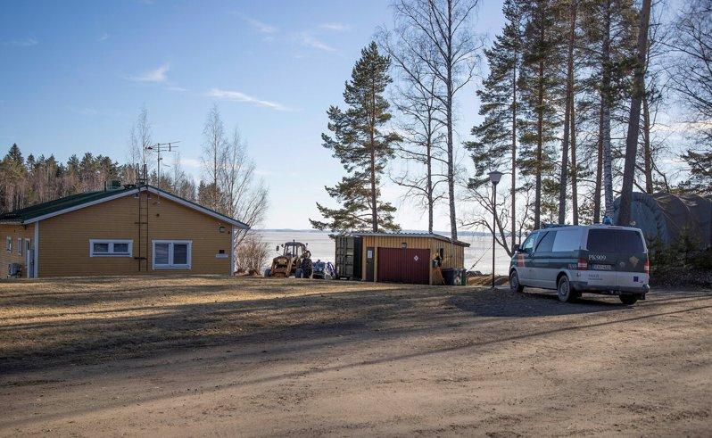 芬兰边境卫队1日在帕里卡拉(Parikkala)派赫耶尔维湖(Pyhäjärvi...