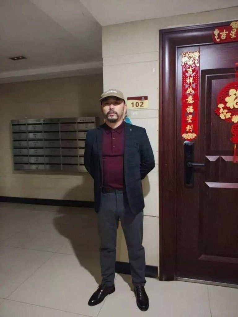 50岁重庆男「穷游」阿联酋变「狱中游」 跟露营有关系 刘瑜已安全回家。(取材自极目新闻/受访者供图)