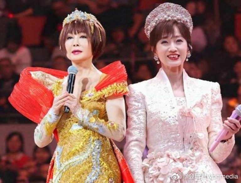77岁潘迎紫状态逆天 罕见同框73岁赵雅芝 「两人都是少女」 潘迎紫(左)和赵雅芝都保养有术,看不出实际年龄。(取材自微博)