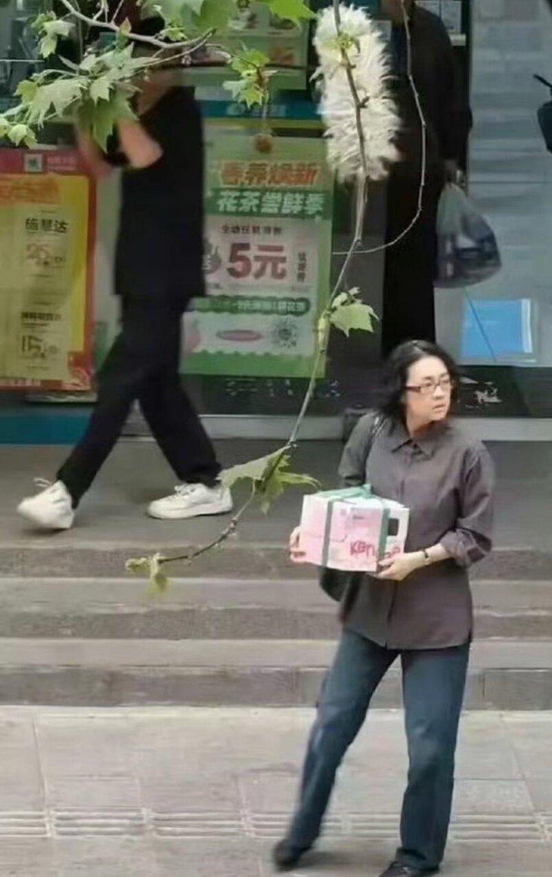 章子怡新戏造型曝光。(取材自微博)
