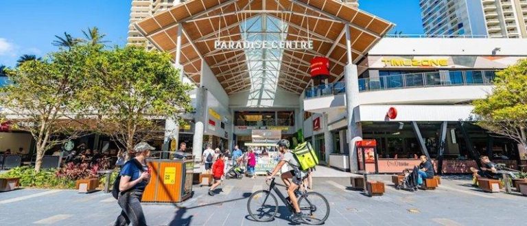 台资重金入局 宝佳创办人旗下集团 砸2.5亿美元收购澳洲地标物业 Paradise Centre购物中心。(取材自仲量联行官网)