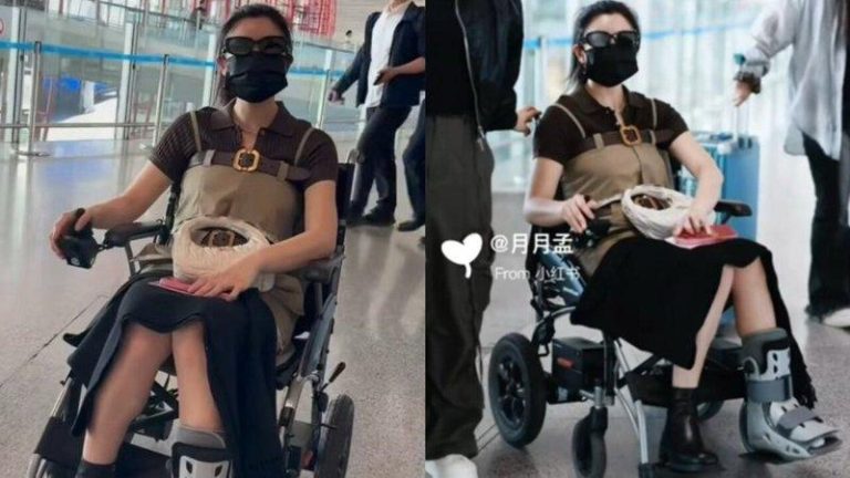 陈妍希坐轮椅 跟腱断裂停工首露面 左脚戴护具不良于行 陈妍希坐着电动轮椅现身机场。(取材自微博)