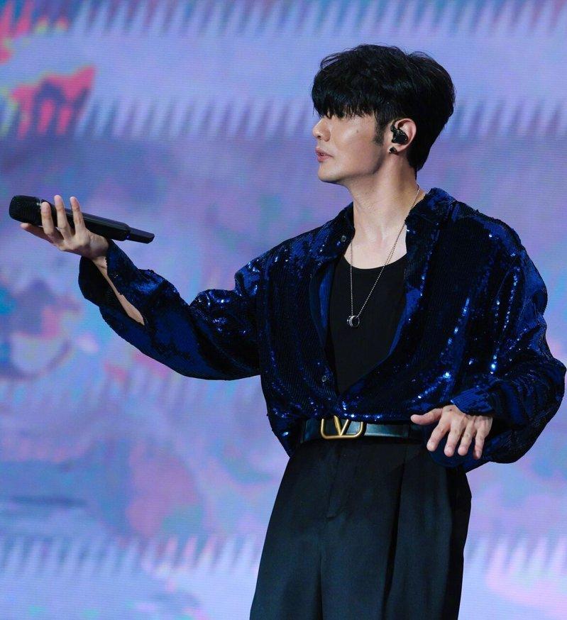 李荣浩近日对於单依纯强行侵权感到不满。（取材自微博）