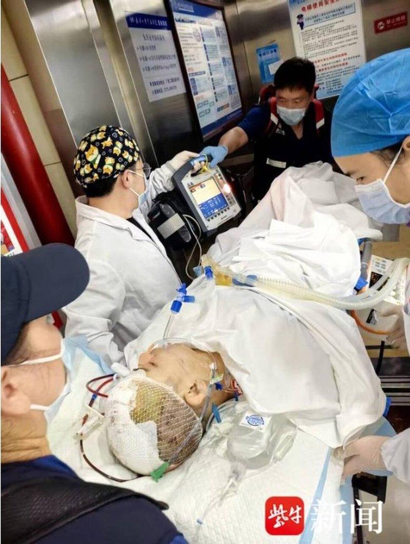 赵射在病床上。(取材自紫牛新闻)