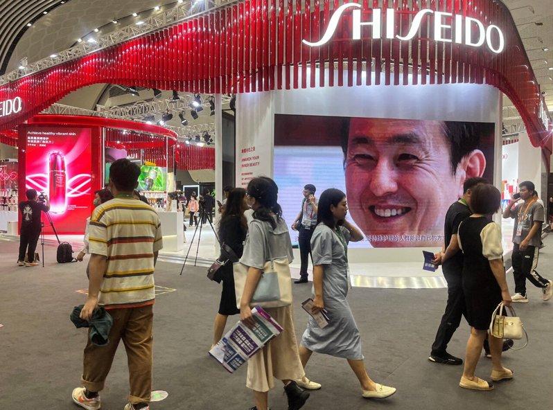 资生堂可能会用植物萃取原料,取代石脑油相关原料。(路透)