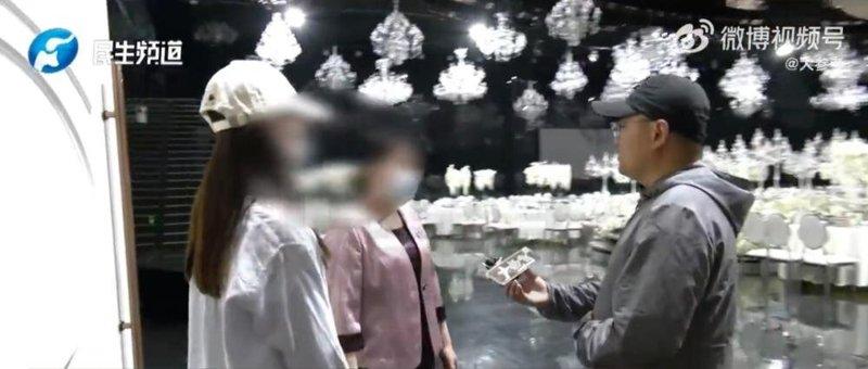 刘女士和母亲向媒体投诉。(取材自大参考)