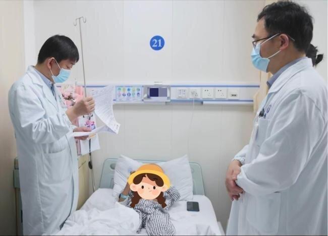 北京大学深圳医院多学科团队为6岁罹癌女童实施卵巢组织冻存手术,引发争议。(取材自...