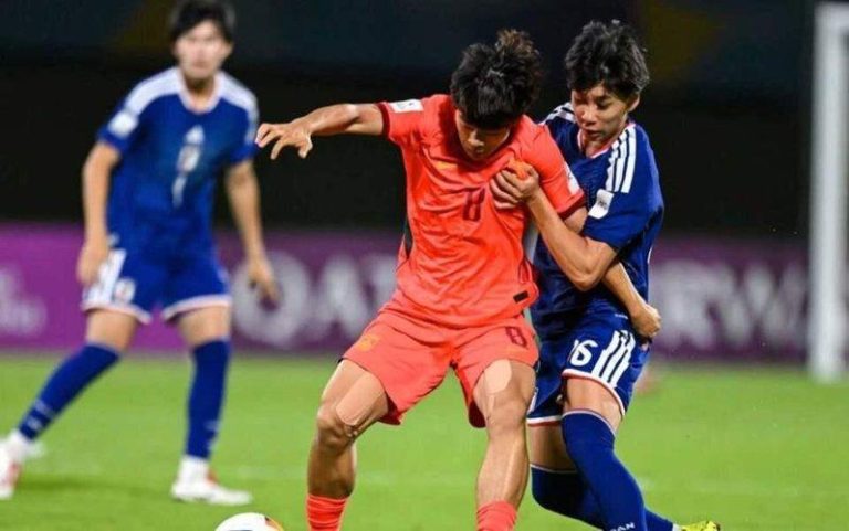 U17亚洲杯 国足不敌日本获亚军 网轰日籍教头「下课」 U17男足亚洲杯决赛结束,中国队2∶3不敌日本队获得亚军。(取材自微博)