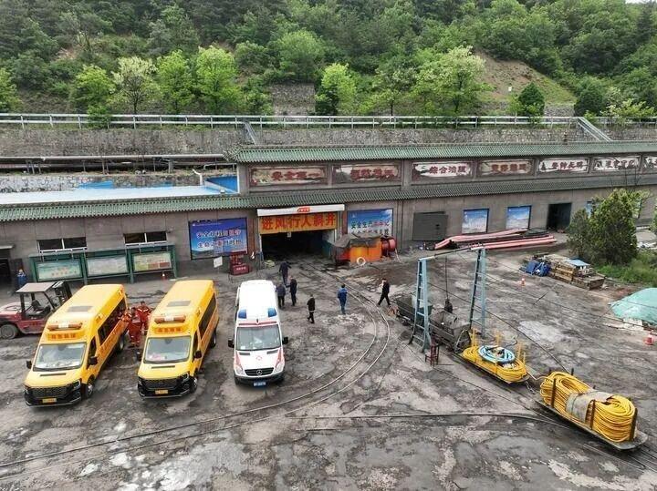 图为5月24日拍摄的山西通洲集团留神峪煤矿瓦斯爆炸事故救援现场。(新华社)