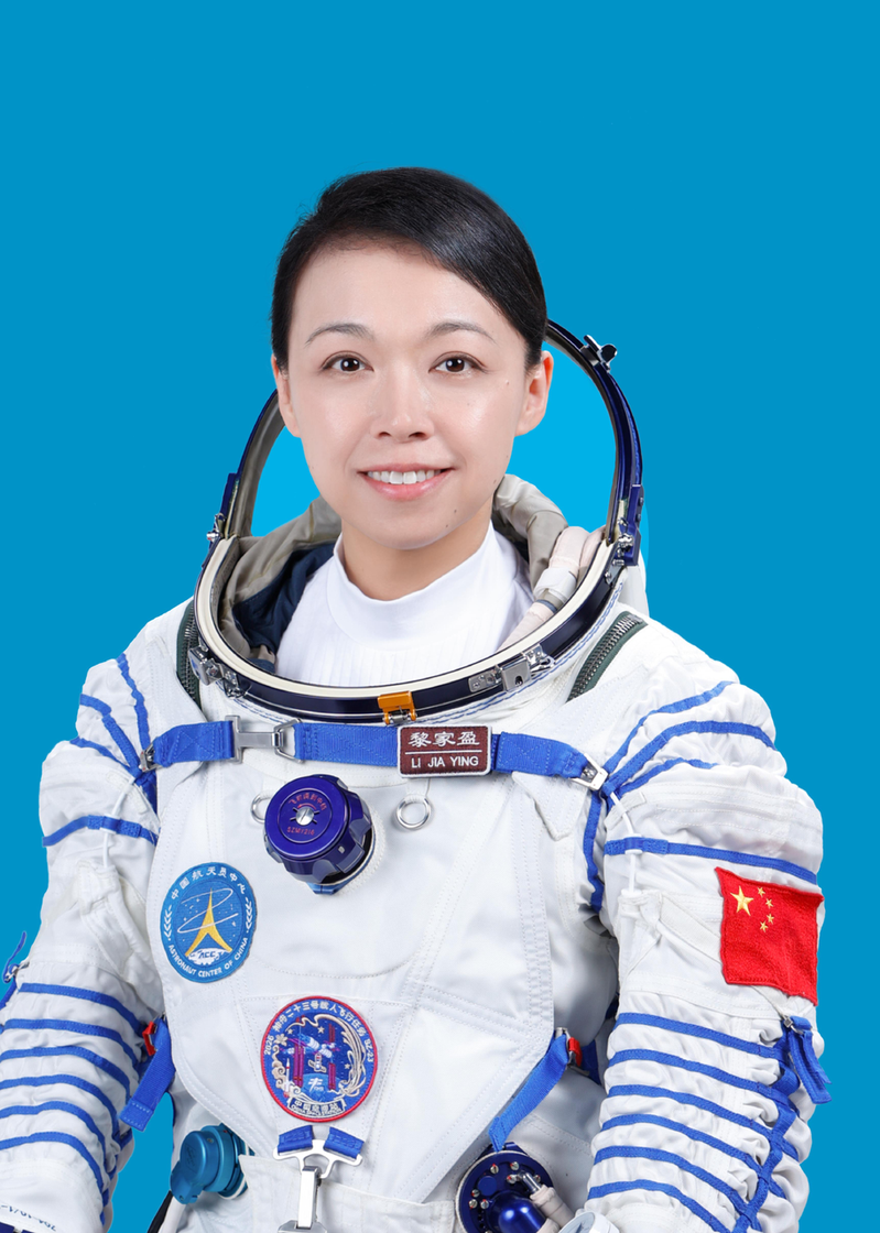 黎家盈是首位来自香港的太空人，早前任职于香港警务处警司。（中新社）