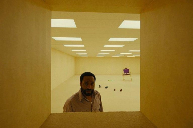 「后室」由「英国影帝」奇维托艾吉佛（Chiwetel Ejiofor）领衔主演。...