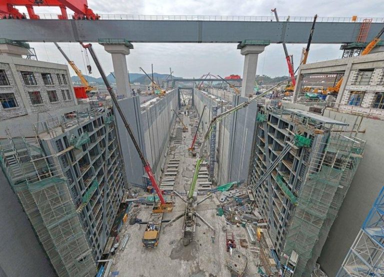 平陆运河9月通航 西南出海东协有捷径 年省52亿运输费 中国广西平陆运河马道枢纽建设现场。(新华社)